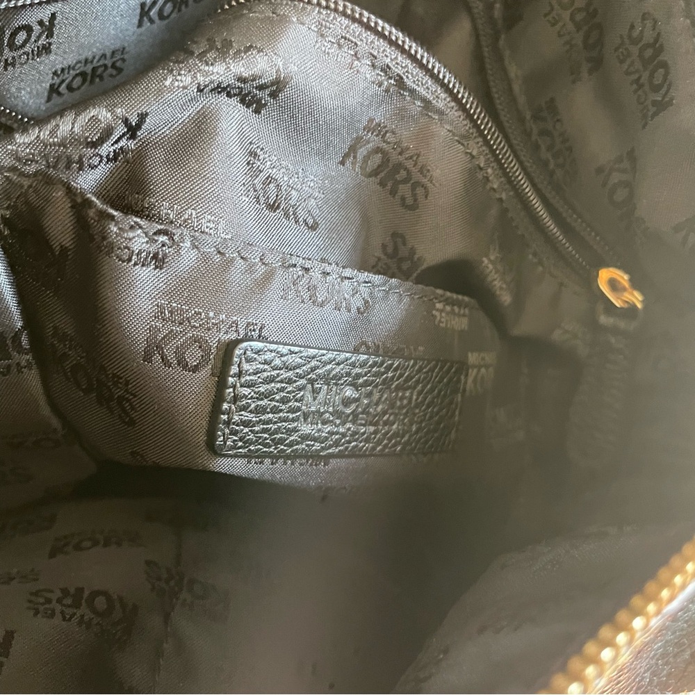 Michael Kors Black Stockard Medium Convertible Shoulder Bag - Picture 10 of 10